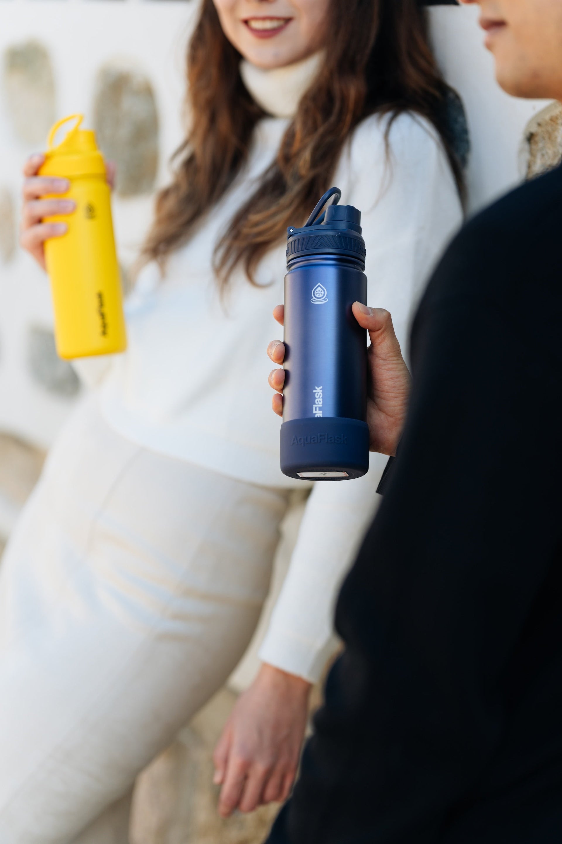 How to Stay Hydrated in Canadian Winters (Without Your Bottle Freezing)